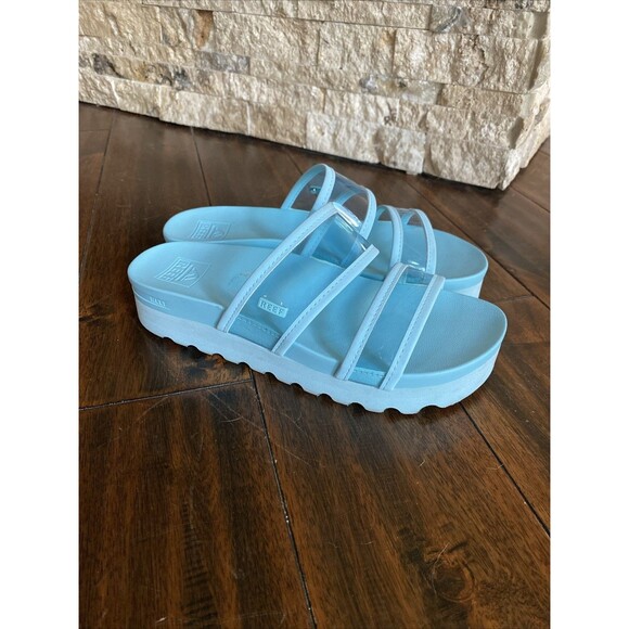 REEF Vista Hi Energy Women's size 7.5 Light Blue Cushion Comfort Sandals - Picture 1 of 8